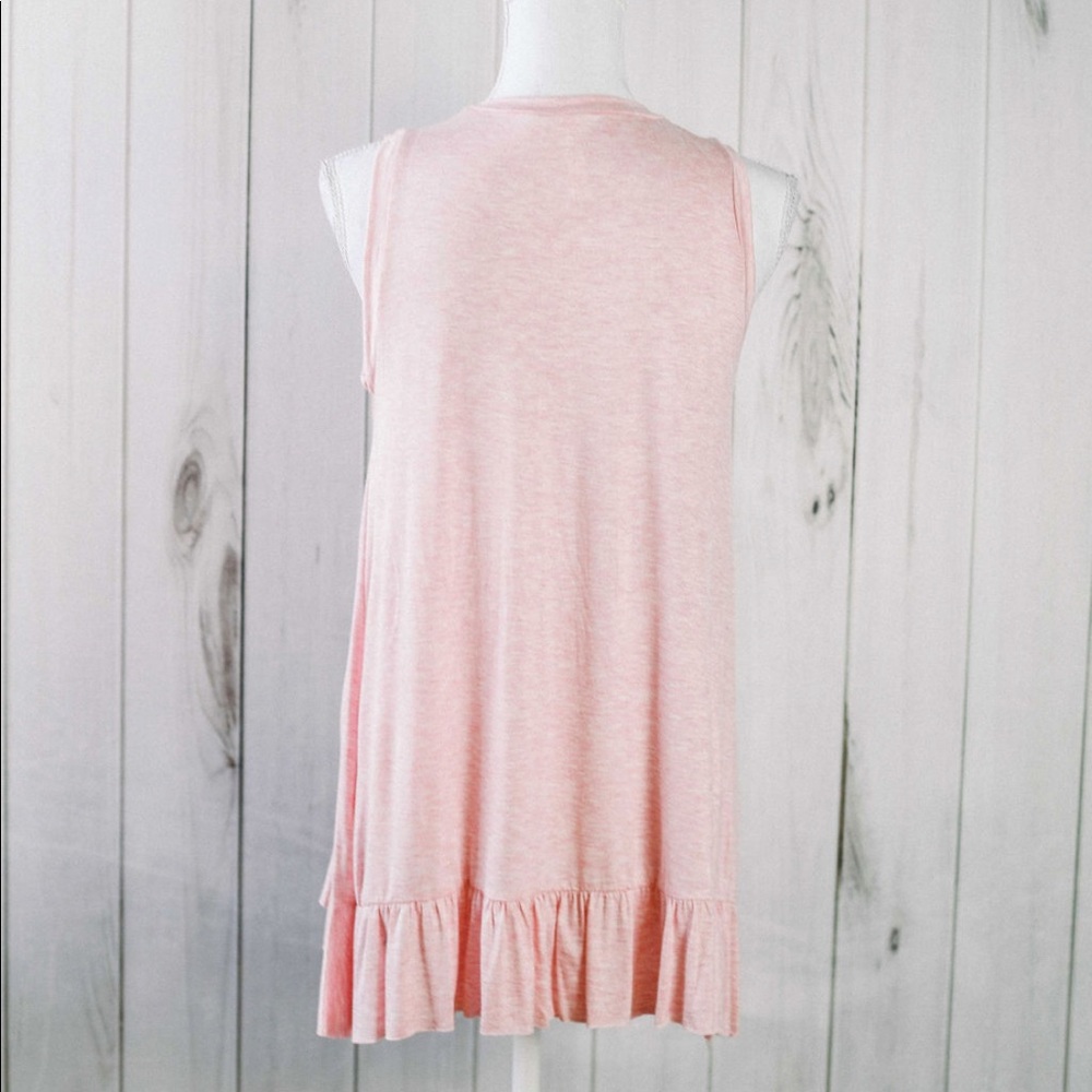✨LAST ONE!✨The Lucy Tank - Picture 4 of 9